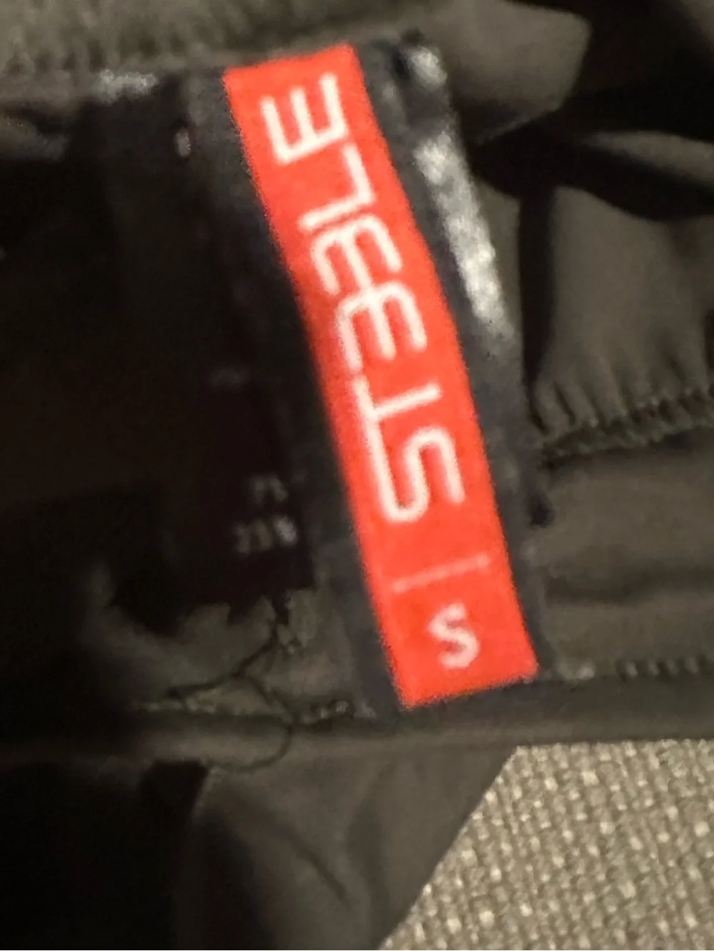 St33le brand men’s shorts size small
